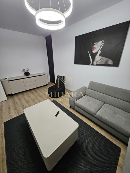 Grand Kristal, 2 camere, bloc 2023, balcon generos, 600 €.