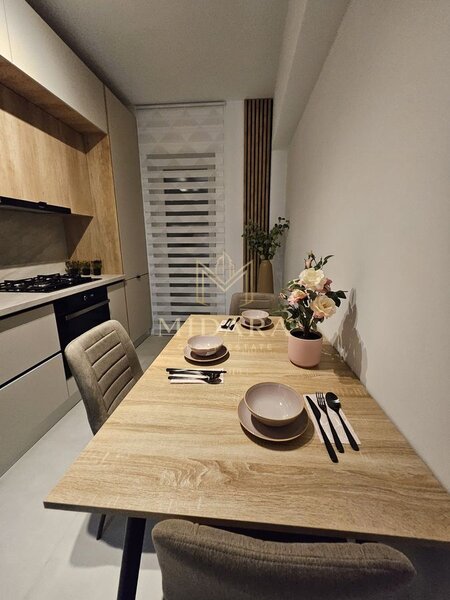 Grand Kristal, 2 camere, bloc 2023, balcon generos, 600 €.