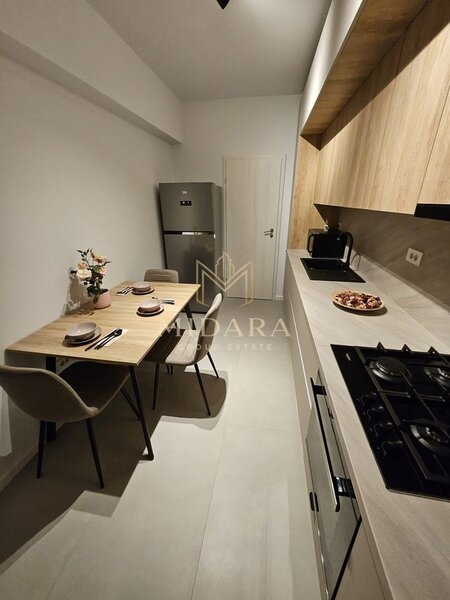 Grand Kristal, 2 camere, bloc 2023, balcon generos, 600 €.