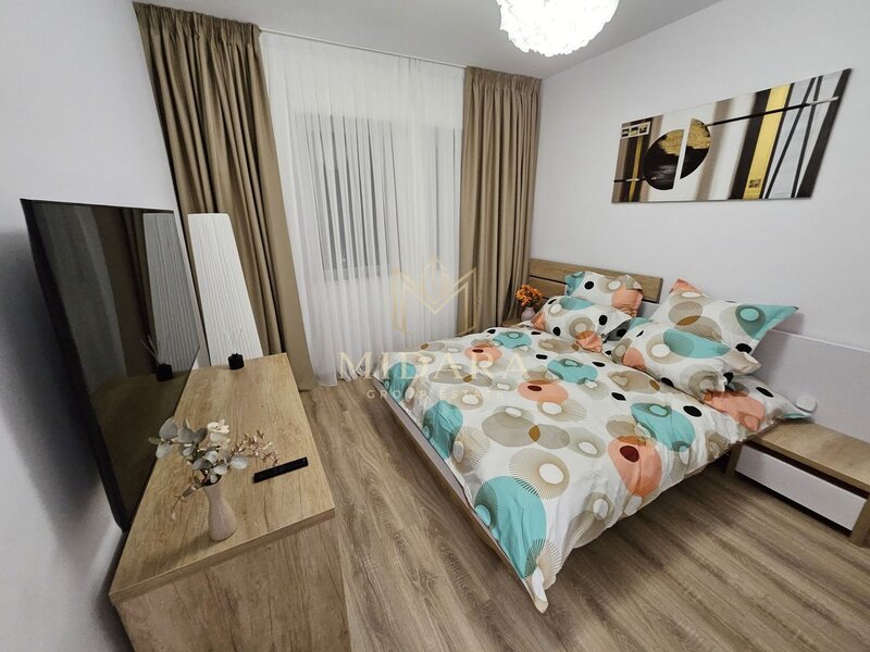 Grand Kristal, 2 camere, bloc 2023, balcon generos, 600 €.