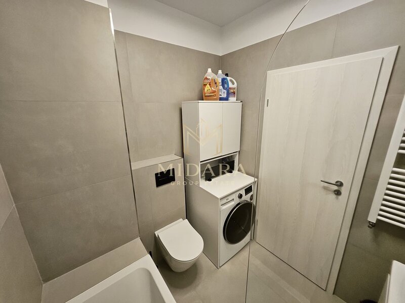 Grand Kristal, 2 camere, bloc 2023, balcon generos, 600 €.